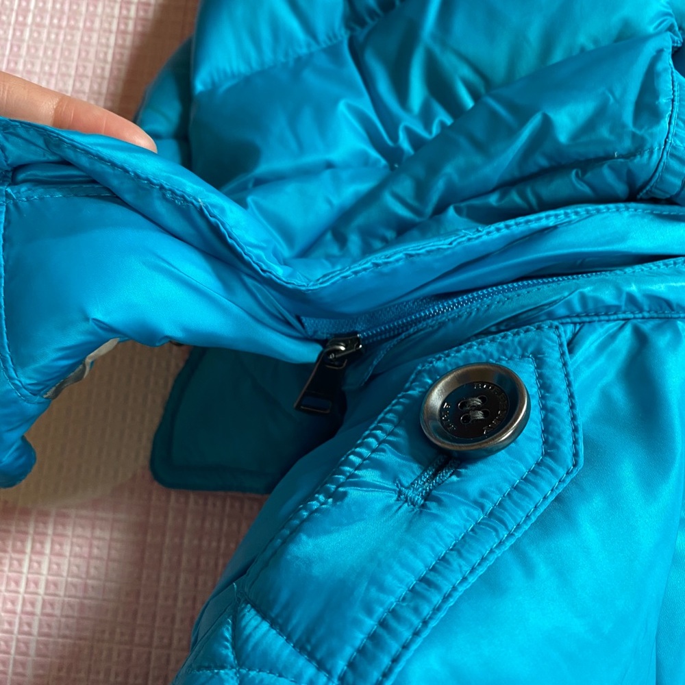 New Burberry Hooded Down Coat - Picture 9 of 11